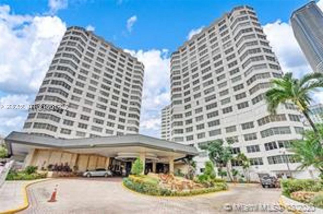 905 Brickell Bay Dr , Unit 2029, Miami, FL 33131 Photo