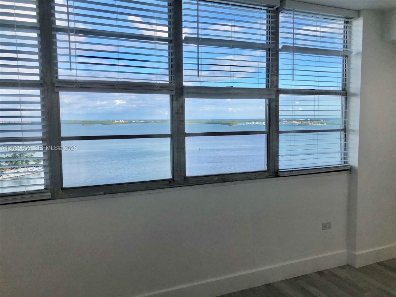 905 Brickell Bay Dr , Unit 2029, Miami, FL 33131 Photo