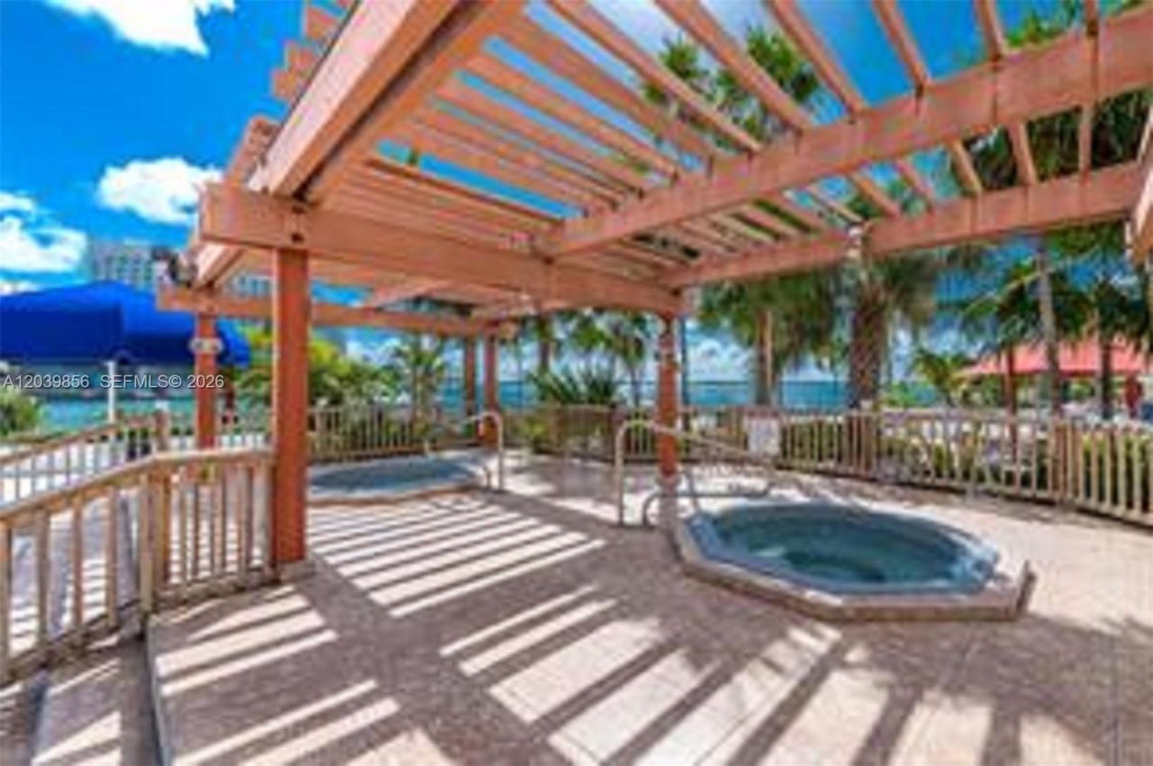 905 Brickell Bay Dr , Unit 2029, Miami, FL 33131 Photo