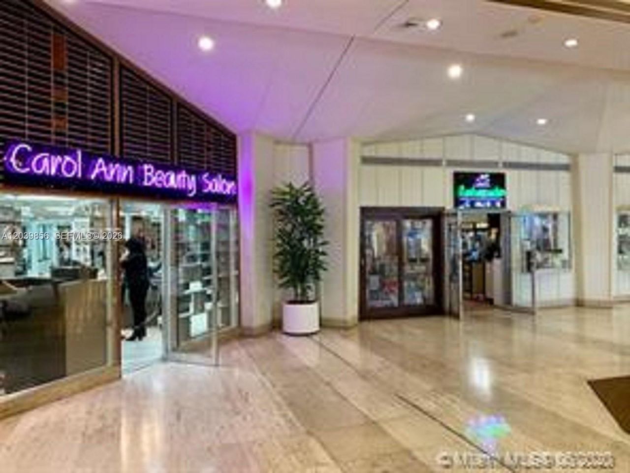 905 Brickell Bay Dr , Unit 2029, Miami, FL 33131 Photo