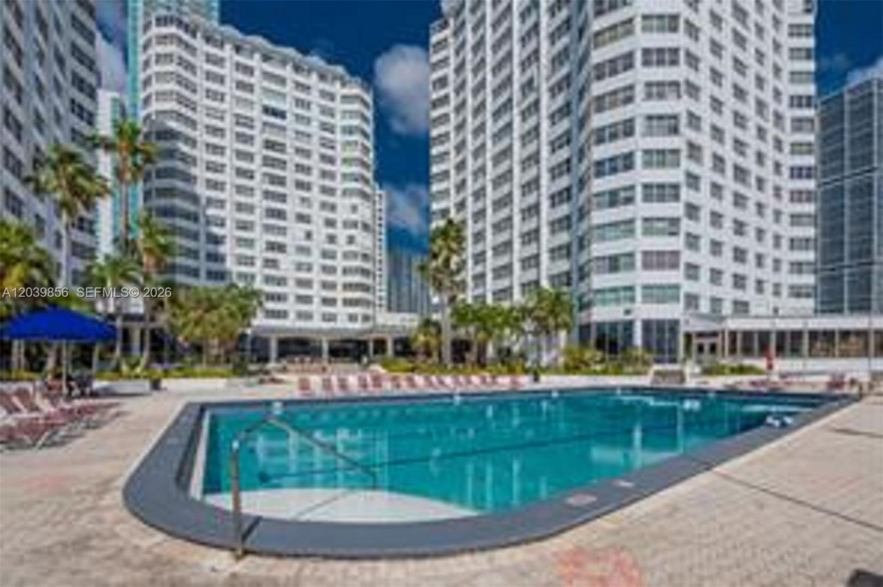 905 Brickell Bay Dr , Unit 2029, Miami, FL 33131 Photo