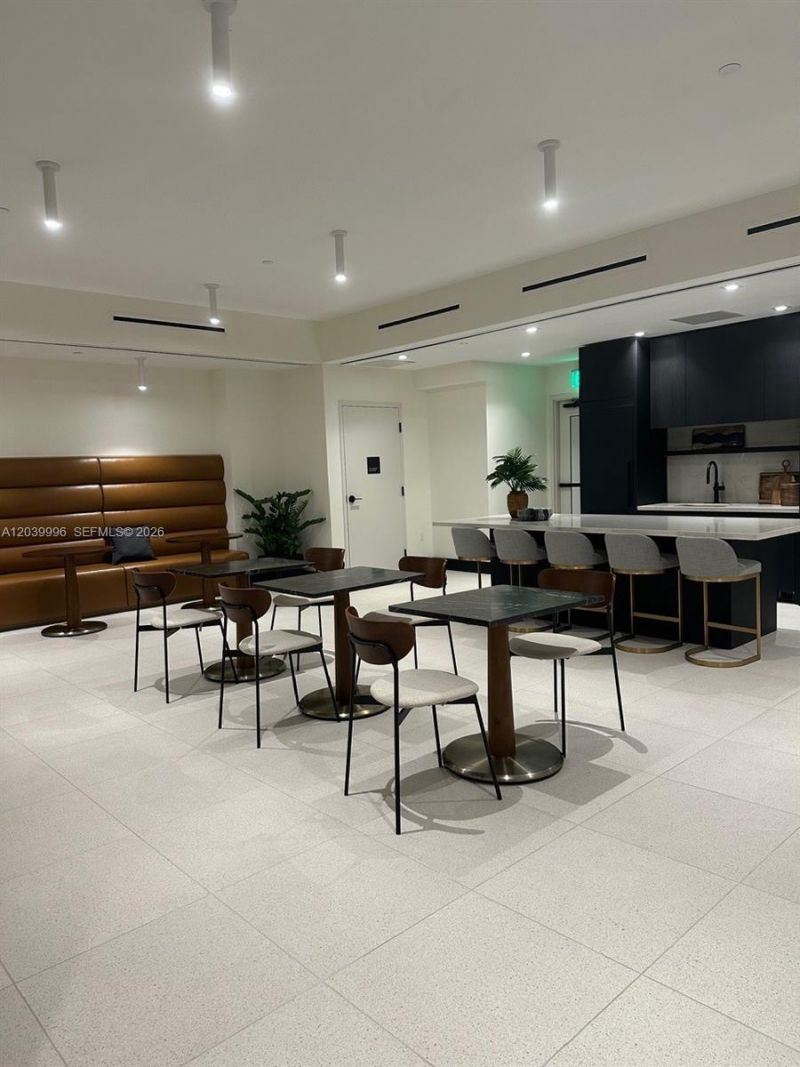 225 N Miami Ave, Unit 3203, Miami, FL 33128 Photo