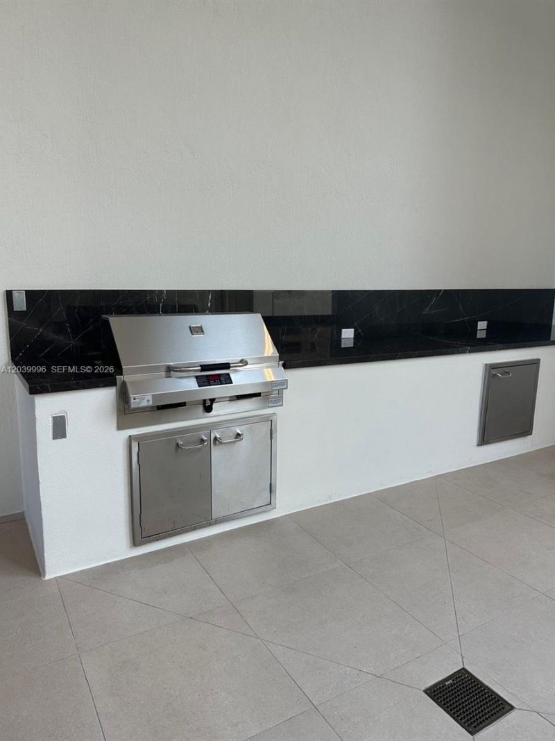 225 N Miami Ave, Unit 3203, Miami, FL 33128 Photo