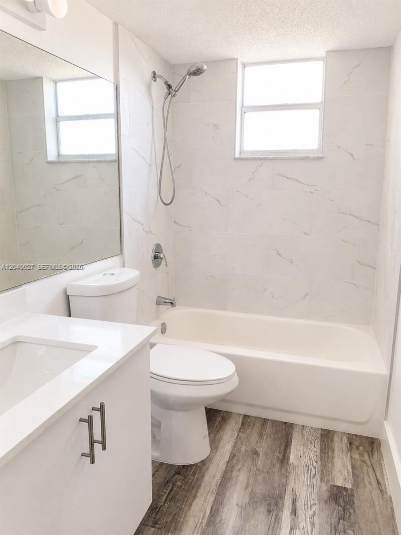 406 NW 68th Ave, Unit 526, Plantation, FL 33317 Photo