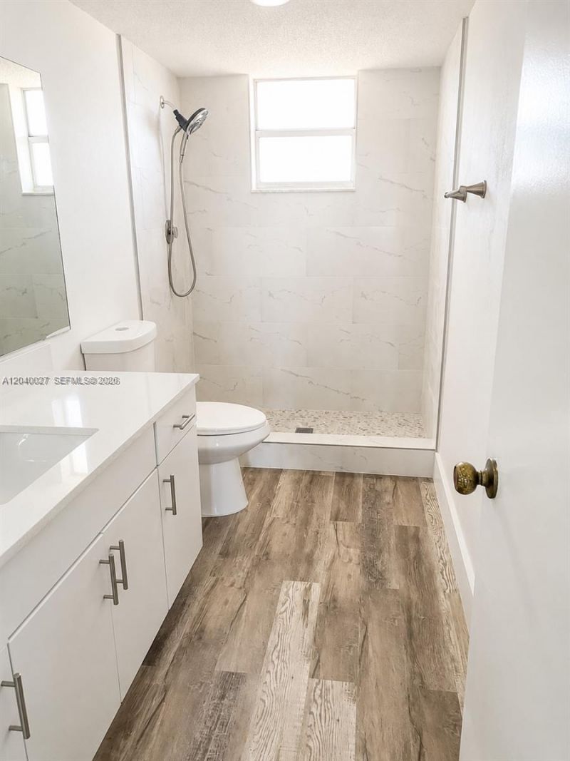 406 NW 68th Ave, Unit 526, Plantation, FL 33317 Photo