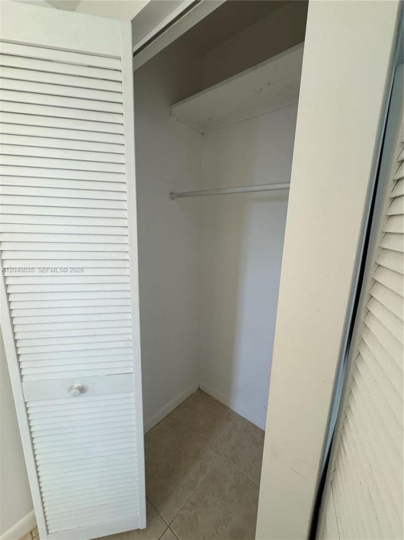 7130 Rue Versailles, Unit 11, Miami Beach, FL 33141 Photo