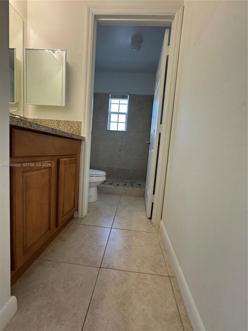 7130 Rue Versailles, Unit 11, Miami Beach, FL 33141 Photo