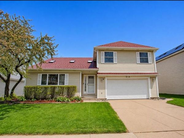 814 Dunhill Drive , Buffalo Grove, IL 60089