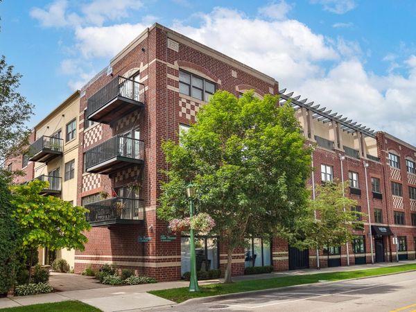 1107 Greenleaf Avenue , Unit 2F, Wilmette, IL 60091