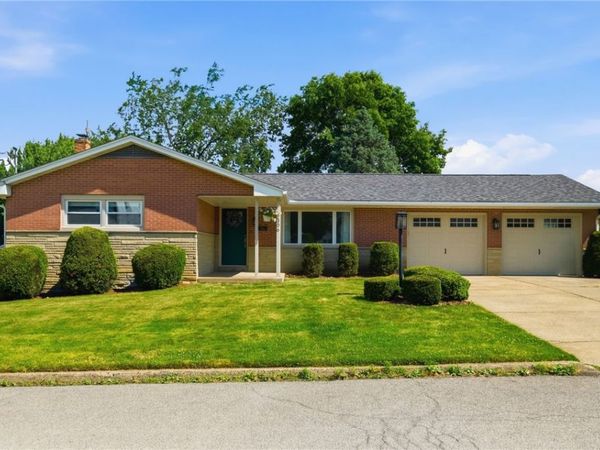 306 Pine St , Zelienople, PA 16063