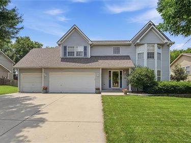 10926 N Holly Street, Kansas City, MO 64155