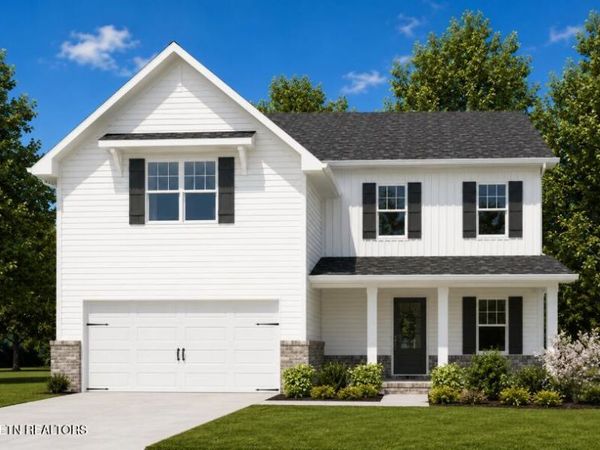 141 Mistletoeberry Rd, Oak Ridge, TN 37830