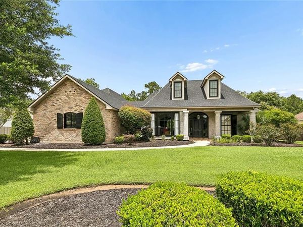 691 WINDERMERE CROSSING Way, Madisonville, LA 70447