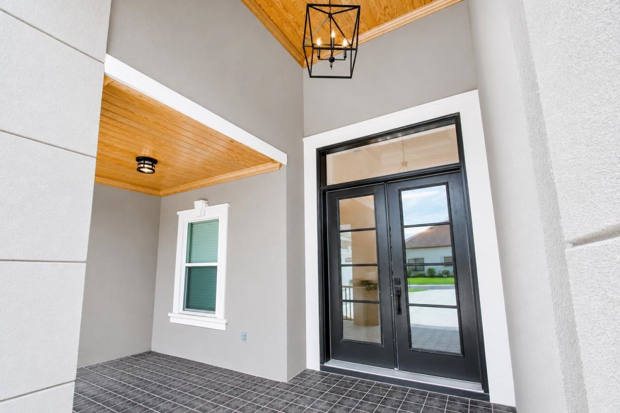 950 Bluffview Dr. Photo 4