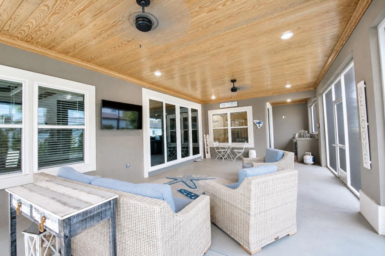 950 Bluffview Dr. Photo 47