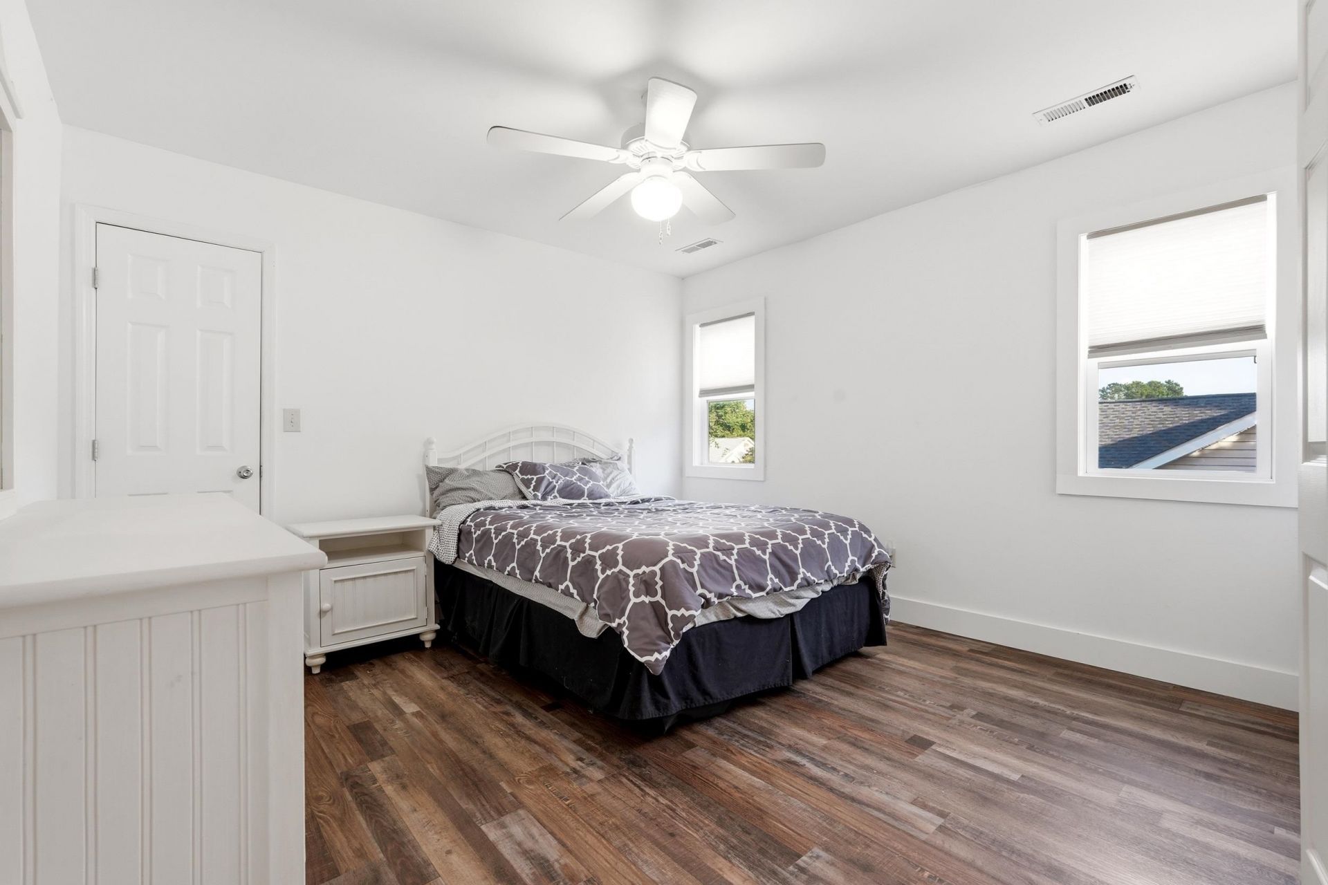 522 Lake Park Dr.  Photo 18