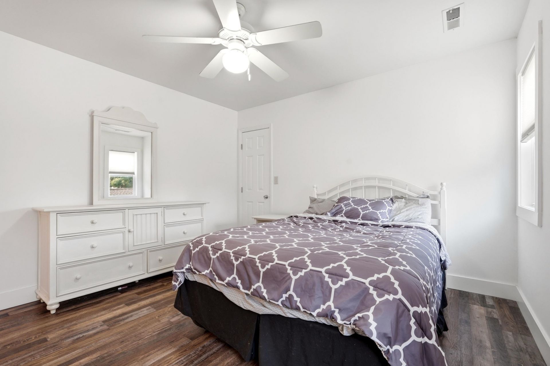 522 Lake Park Dr.  Photo 19
