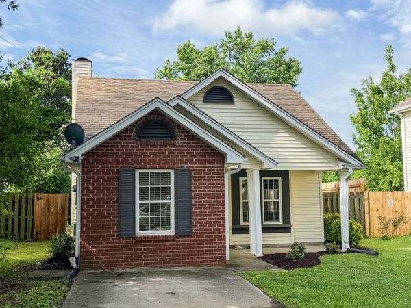 2014 Mansker Dr , Goodlettsville, TN 37072