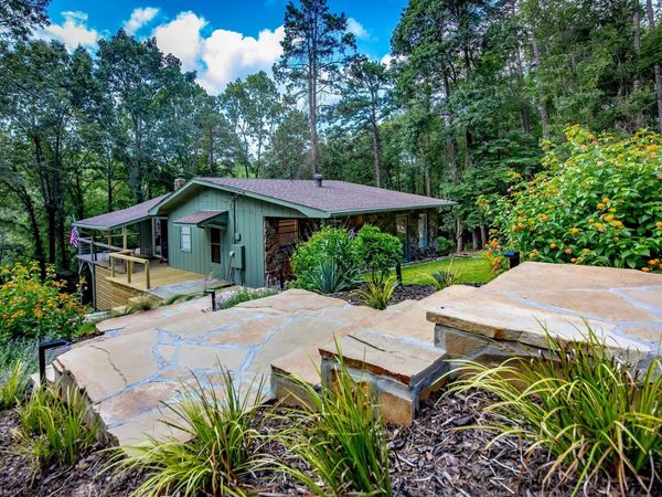 403 Lake Shore Drive, Greers Ferry, AR 72067
