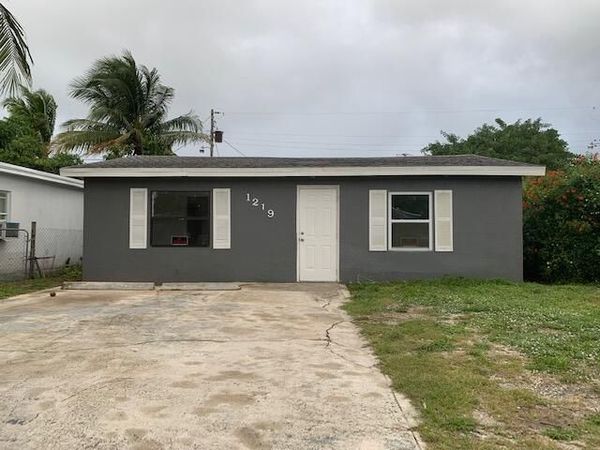 1219 Highland Road, Lake Worth, FL 33462