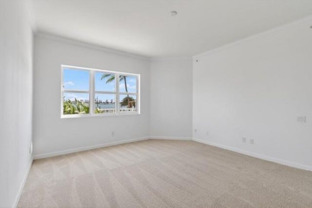 2650 Lake Shore Drive, Unit 106, Riviera Beach, FL 33404 Photo