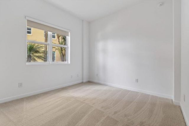 2650 Lake Shore Drive, Unit 106, Riviera Beach, FL 33404 Photo