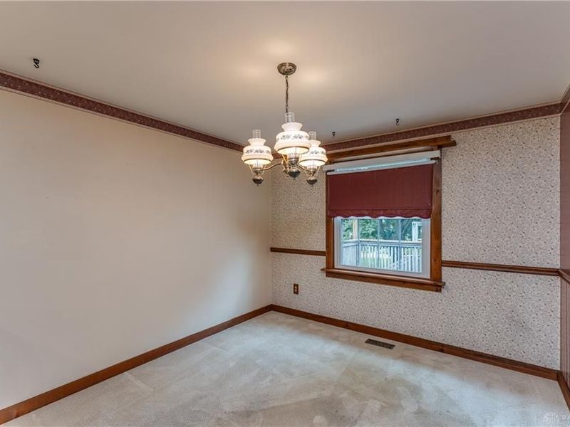 206 Brookwood Drive, Englewood, OH 45322 Photo 12