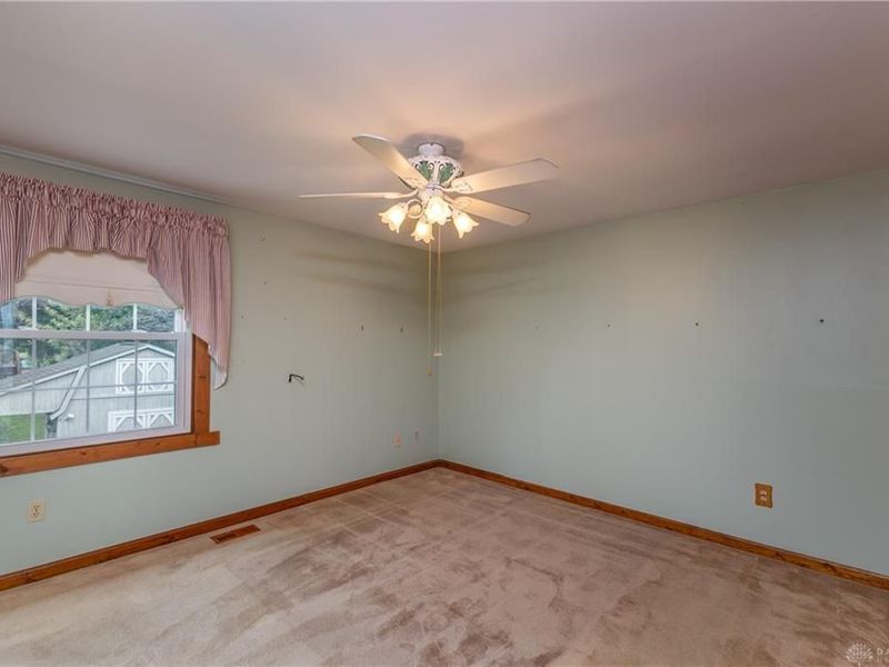 206 Brookwood Drive, Englewood, OH 45322 Photo 14