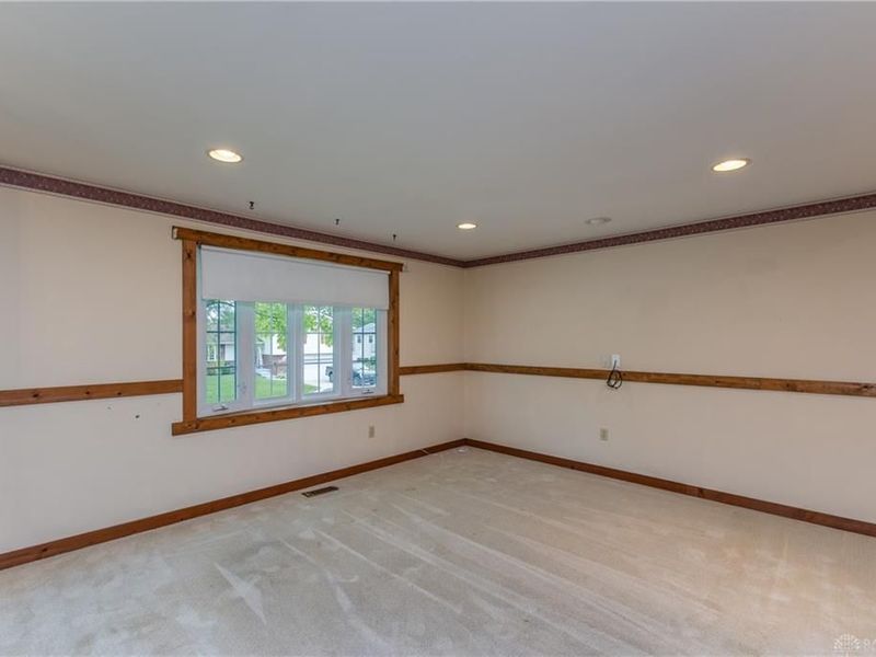 206 Brookwood Drive, Englewood, OH 45322 Photo 6