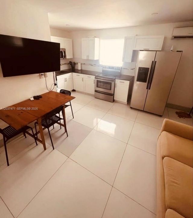 1145 NW 28th St, Unit B, Miami, FL 33127 Photo