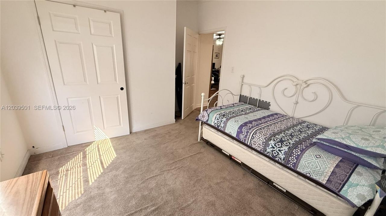 8631 SW 18th Pl , Davie, FL 33324 Photo
