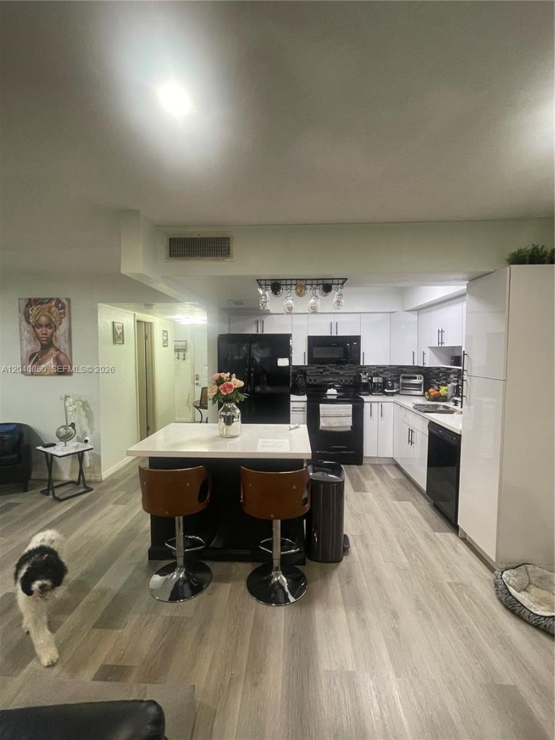 6945 W 2nd Way, Hialeah, FL 33014 Photo