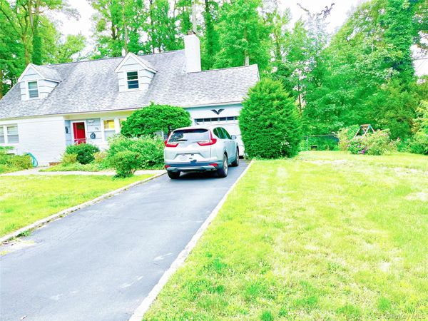 258 Steamboat Road, Great Neck, NY 11024