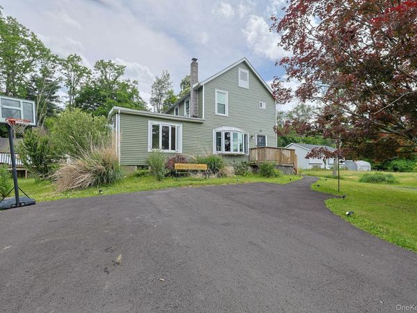 678 Prosperous Valley Road, Middletown, NY 10940
