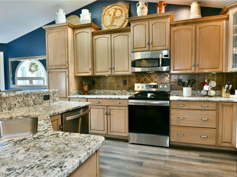 1458 Birch Run Drive NE, Warren, OH 44483 Photo 16