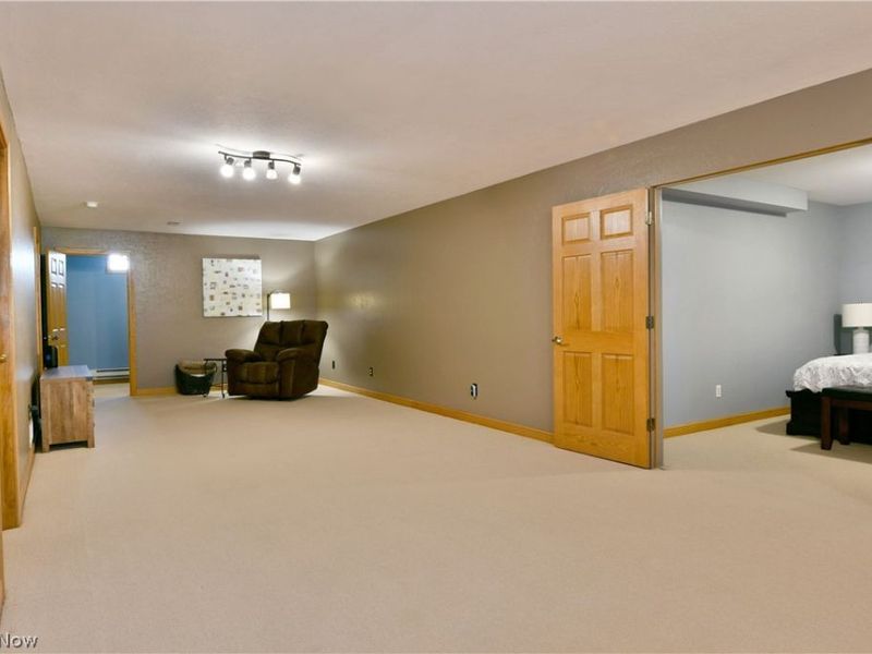 1458 Birch Run Drive NE, Warren, OH 44483 Photo 35