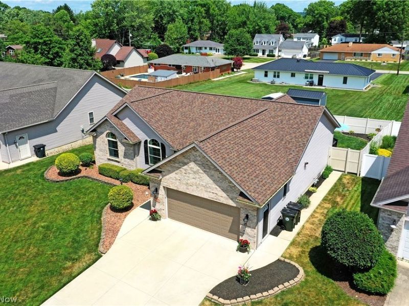 1458 Birch Run Drive NE, Warren, OH 44483 Photo 4