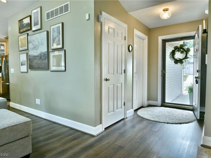 1458 Birch Run Drive NE, Warren, OH 44483 Photo 5