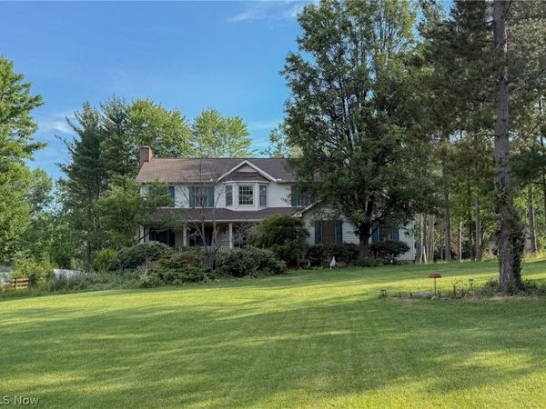 2919 Pine Trails Circle, Hudson, OH 44236