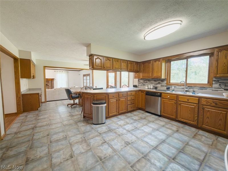 2919 Pine Trails Circle, Hudson, OH 44236 Photo 7