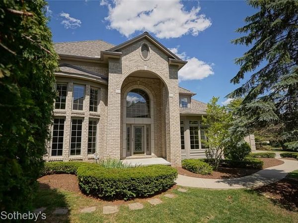 6608 ENCLAVE Drive, Independence Twp, MI 48348