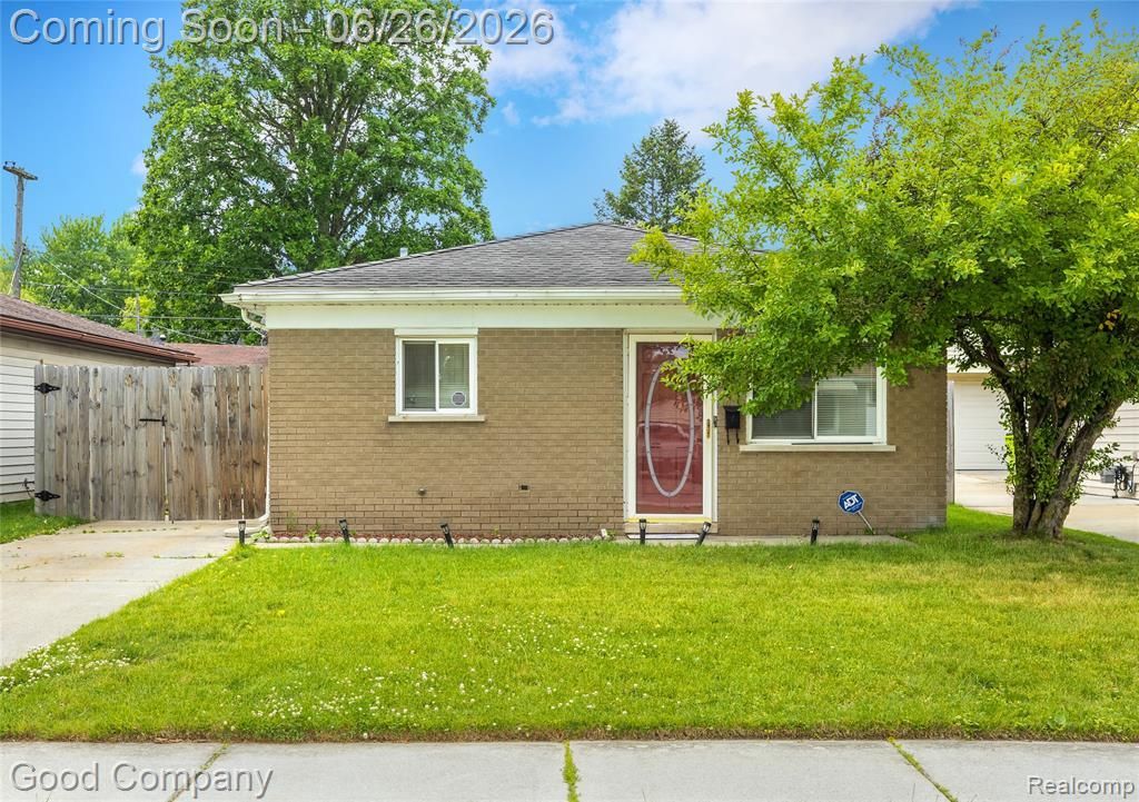 27081 Maywood Street , Roseville, MI 48066 Main Photo