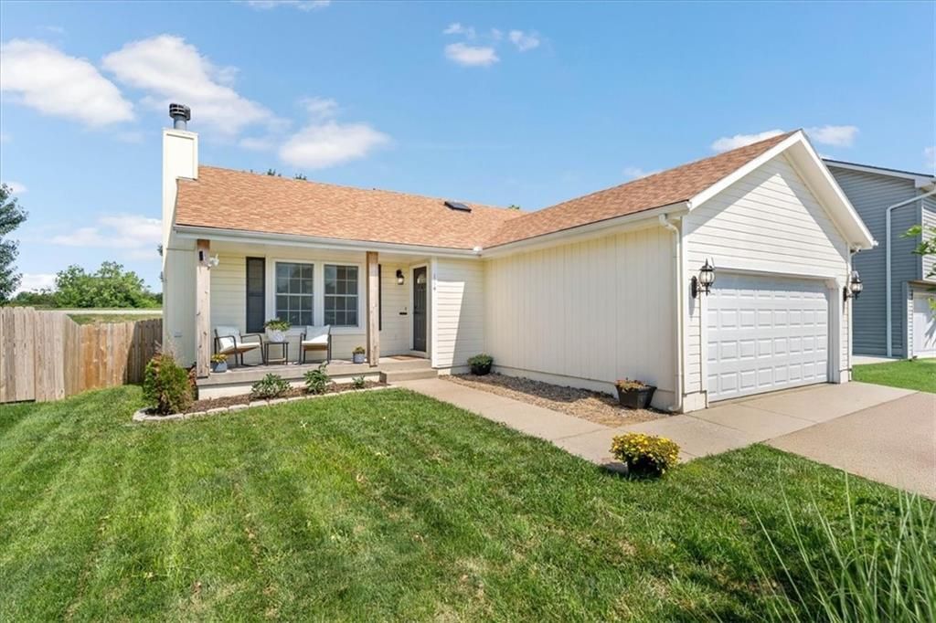 114 NW 114th Terrace, Kansas City, MO 64155 Main Photo