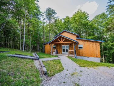 168 Eagle Ridge Road, Campton, KY 41301