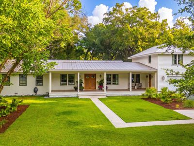 1035 Lakeview Drive, Mount Pleasant, SC 29464