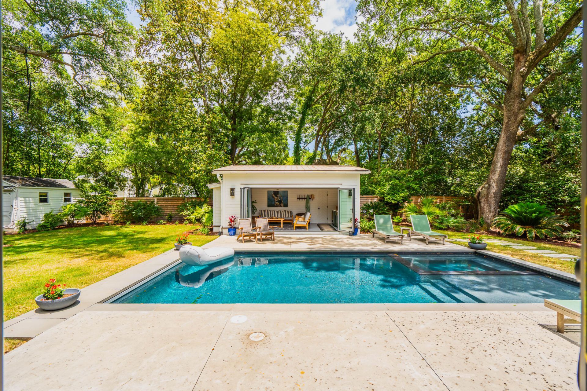1035 Lakeview Drive Photo 45
