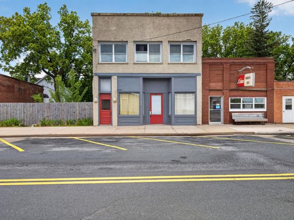 206 W Main Street, Roberts, WI 54023