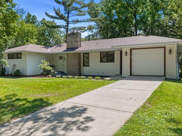 9635 26th Avenue N, Plymouth, MN 55441