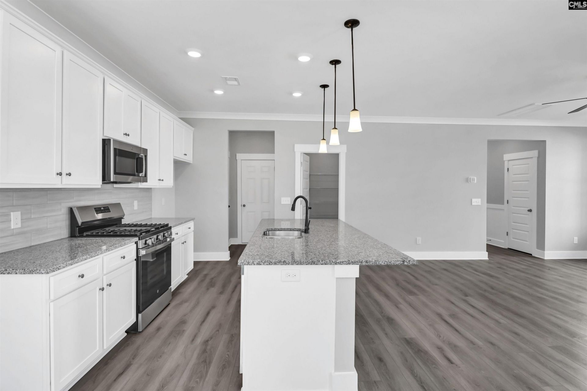 631 Thunder Gulch Avenue Photo 19
