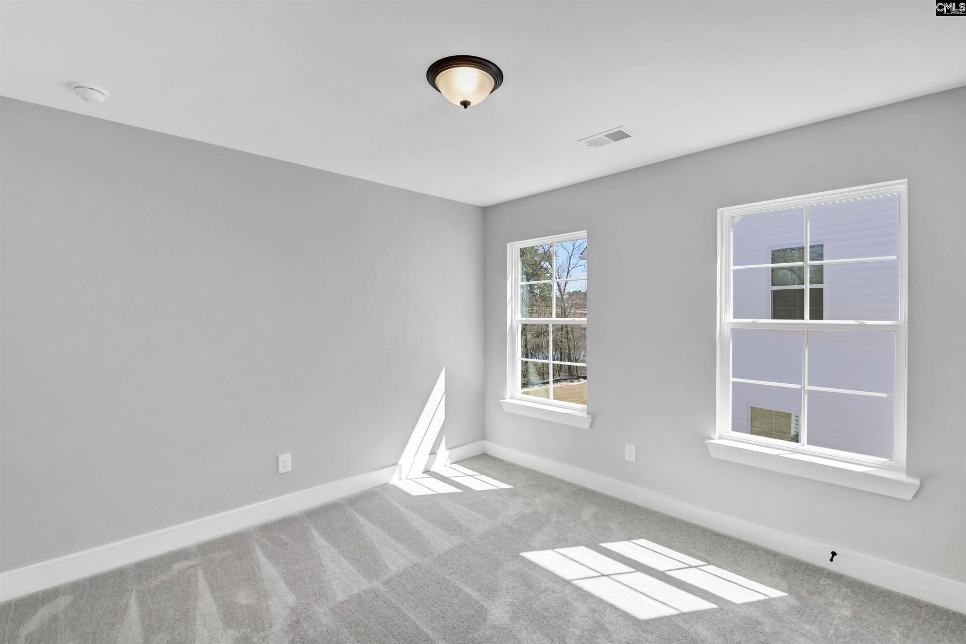 631 Thunder Gulch Avenue Photo 24